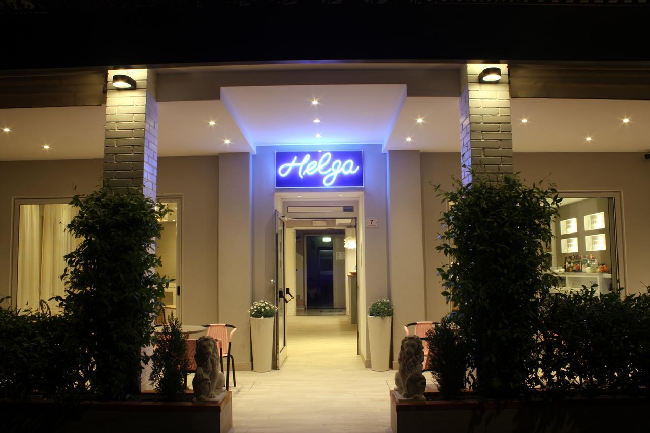 Hotel Helga Каорле Экстерьер фото